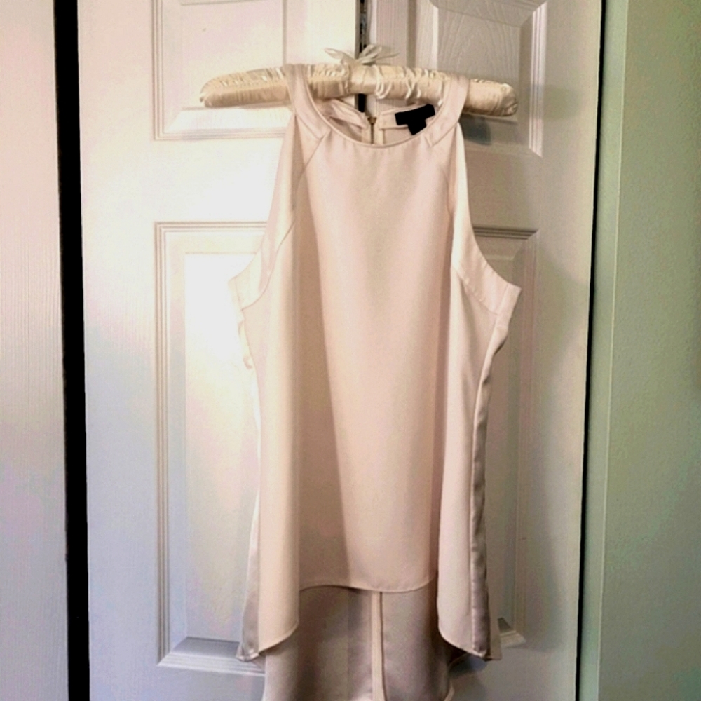 Beautiful WHBM cream blouse!